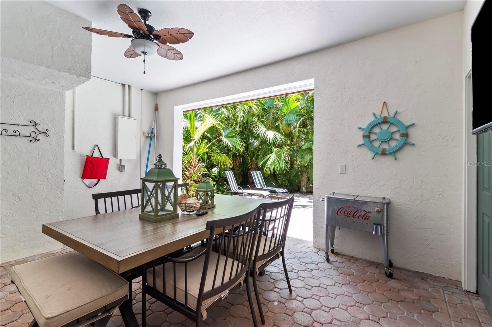 4002 6TH AVE, HOLMES BEACH, FL, 34217