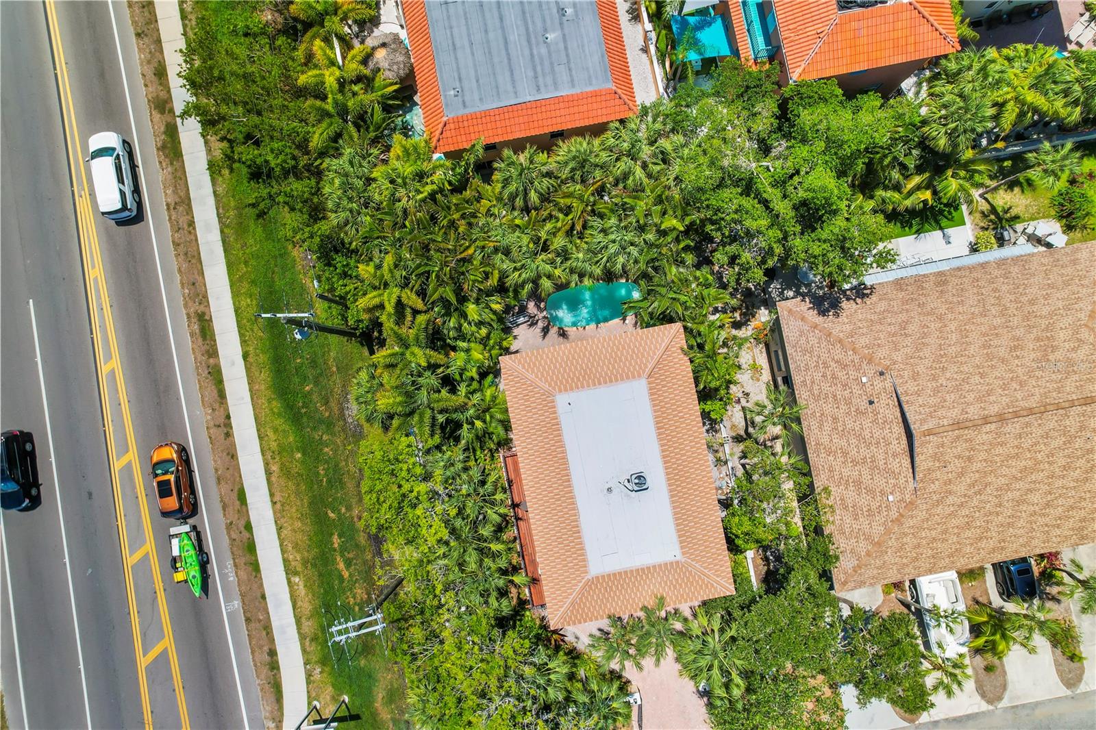 4002 6TH AVE, HOLMES BEACH, FL, 34217