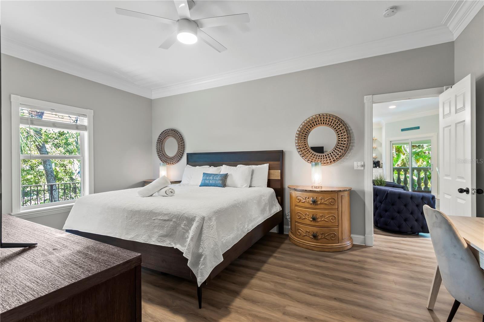 4002 6TH AVE, HOLMES BEACH, FL, 34217