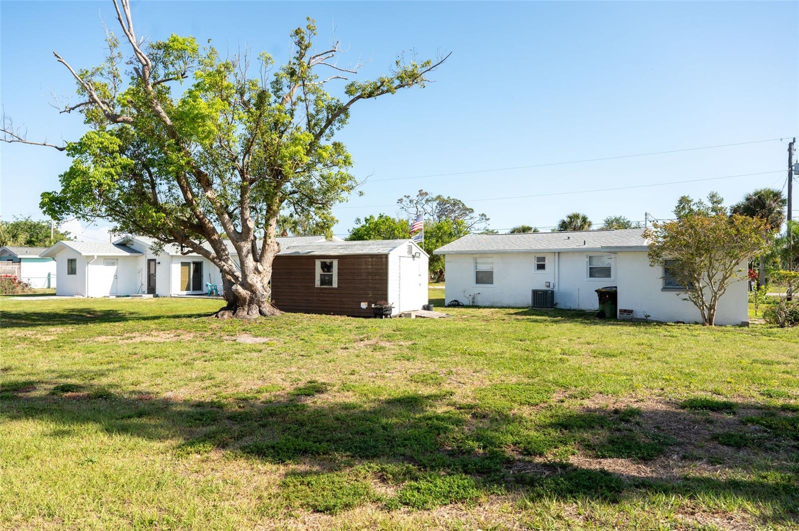 350-360 W COWLES ST, ENGLEWOOD, FL, 34223