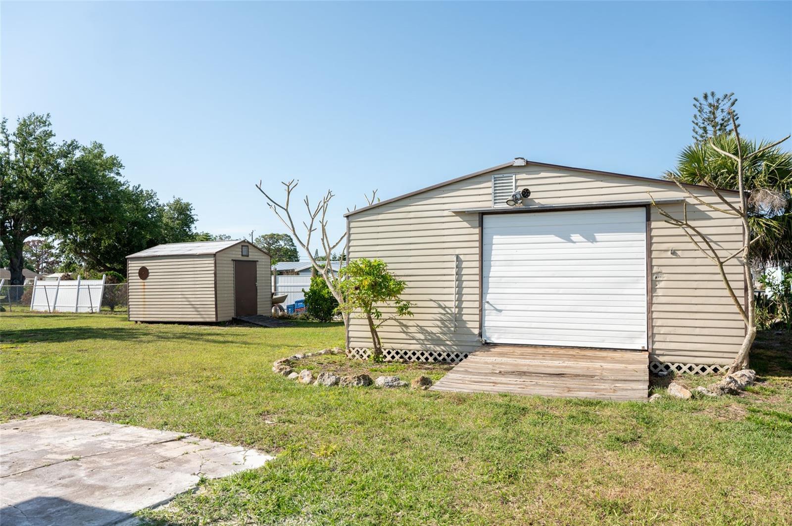 350-360 W COWLES ST, ENGLEWOOD, FL, 34223