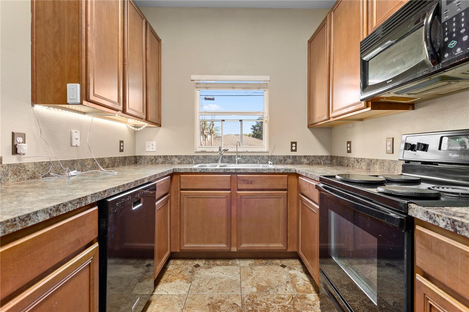 2850 RETREAT VIEW CIR, SANFORD, FL, 32771