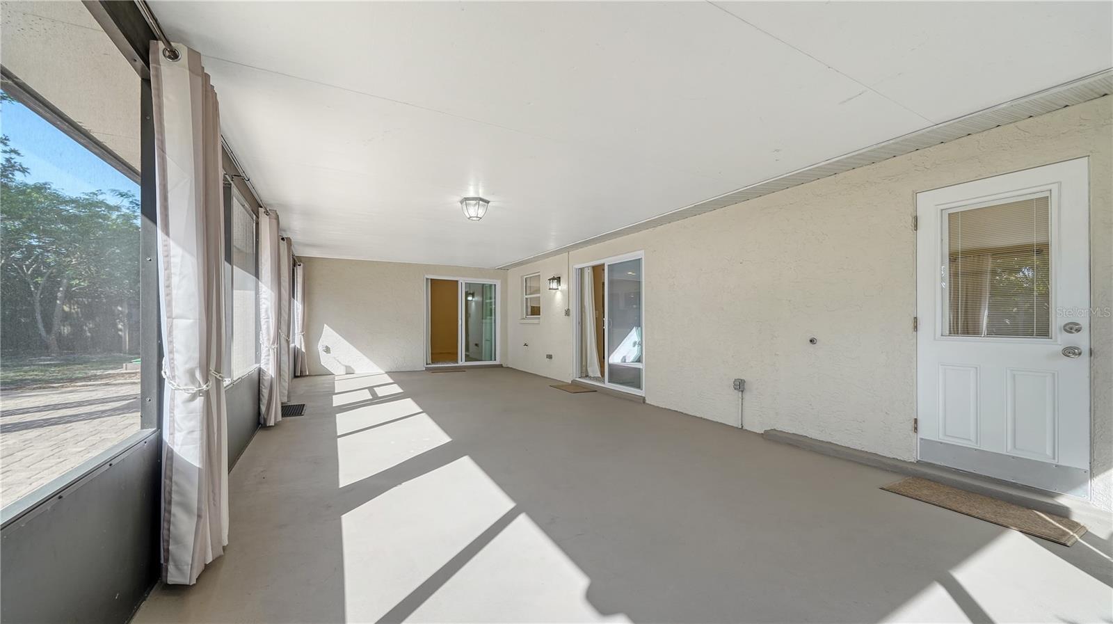 2818 INDIANWOOD WAY, SARASOTA, FL, 34232