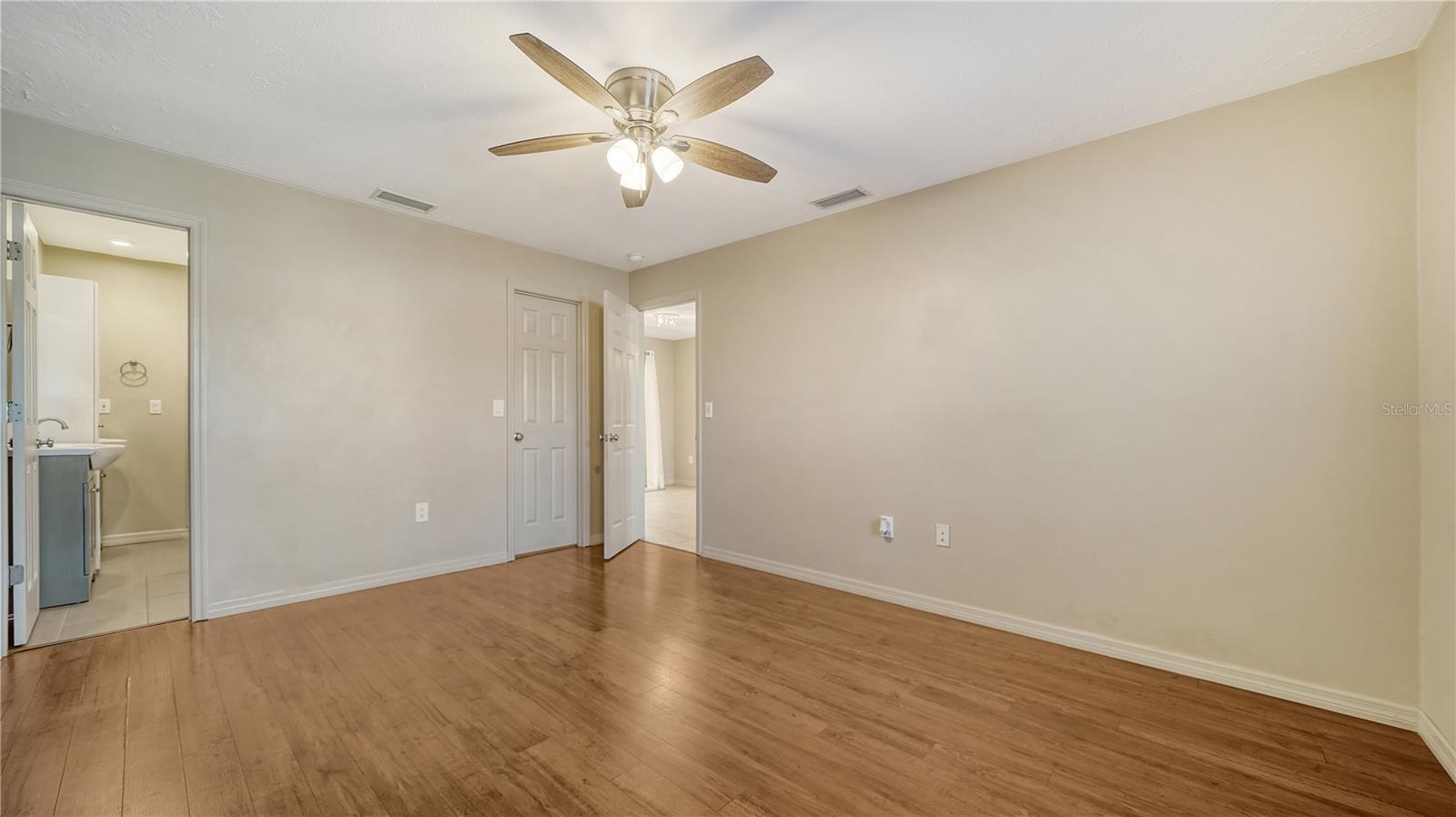 2818 INDIANWOOD WAY, SARASOTA, FL, 34232