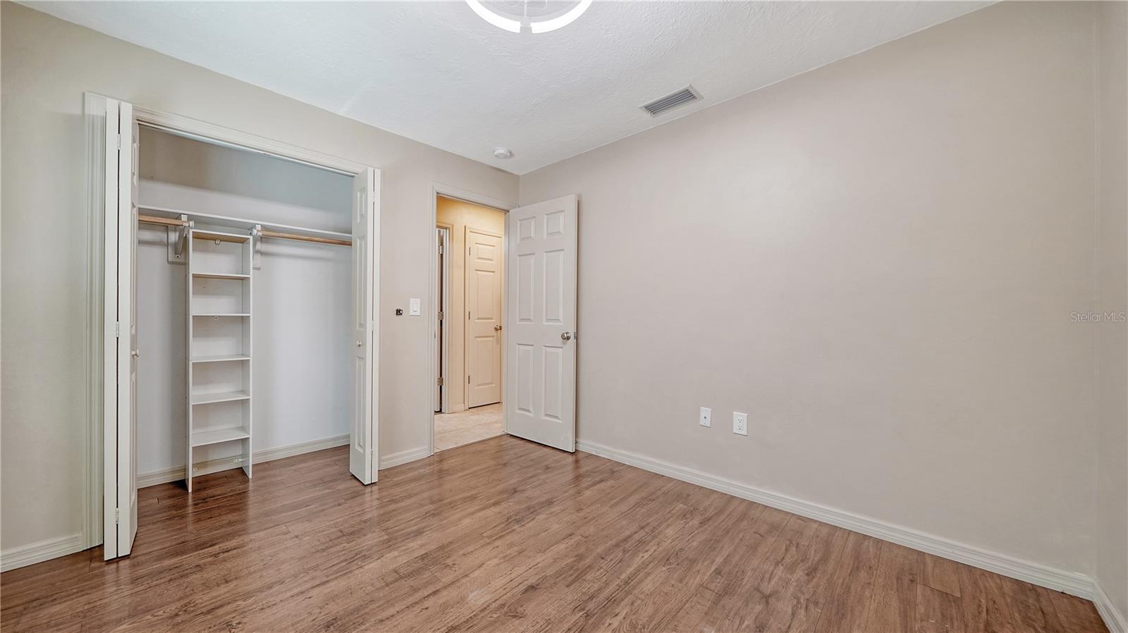 2818 INDIANWOOD WAY, SARASOTA, FL, 34232