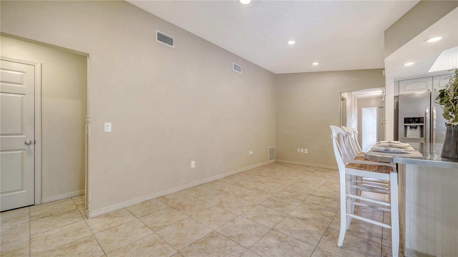 2818 INDIANWOOD WAY, SARASOTA, FL, 34232