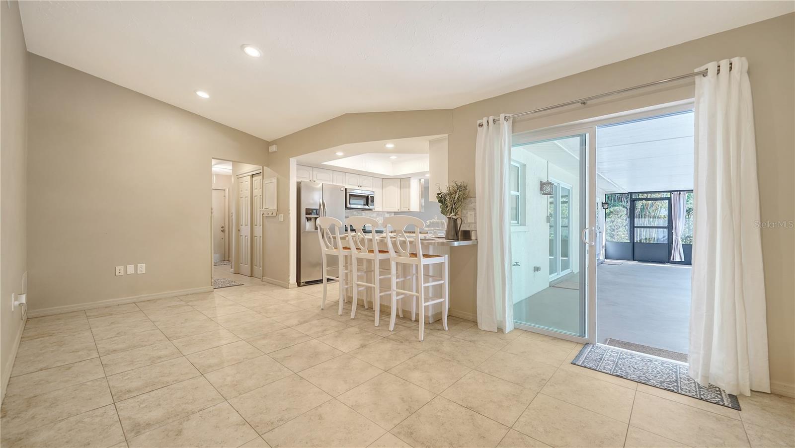 2818 INDIANWOOD WAY, SARASOTA, FL, 34232