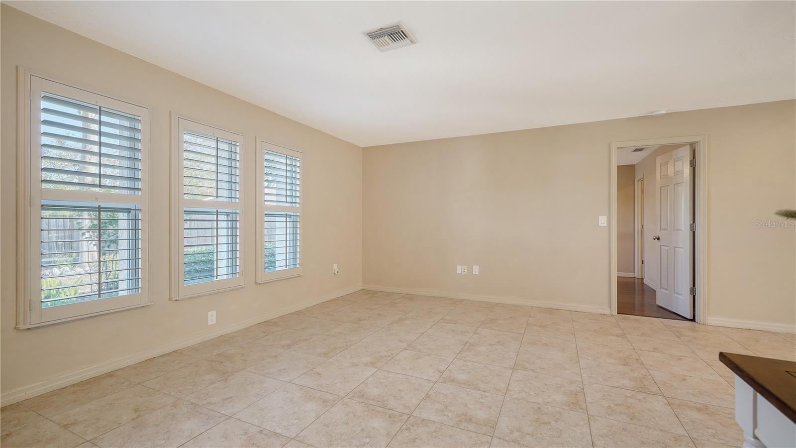 2818 INDIANWOOD WAY, SARASOTA, FL, 34232