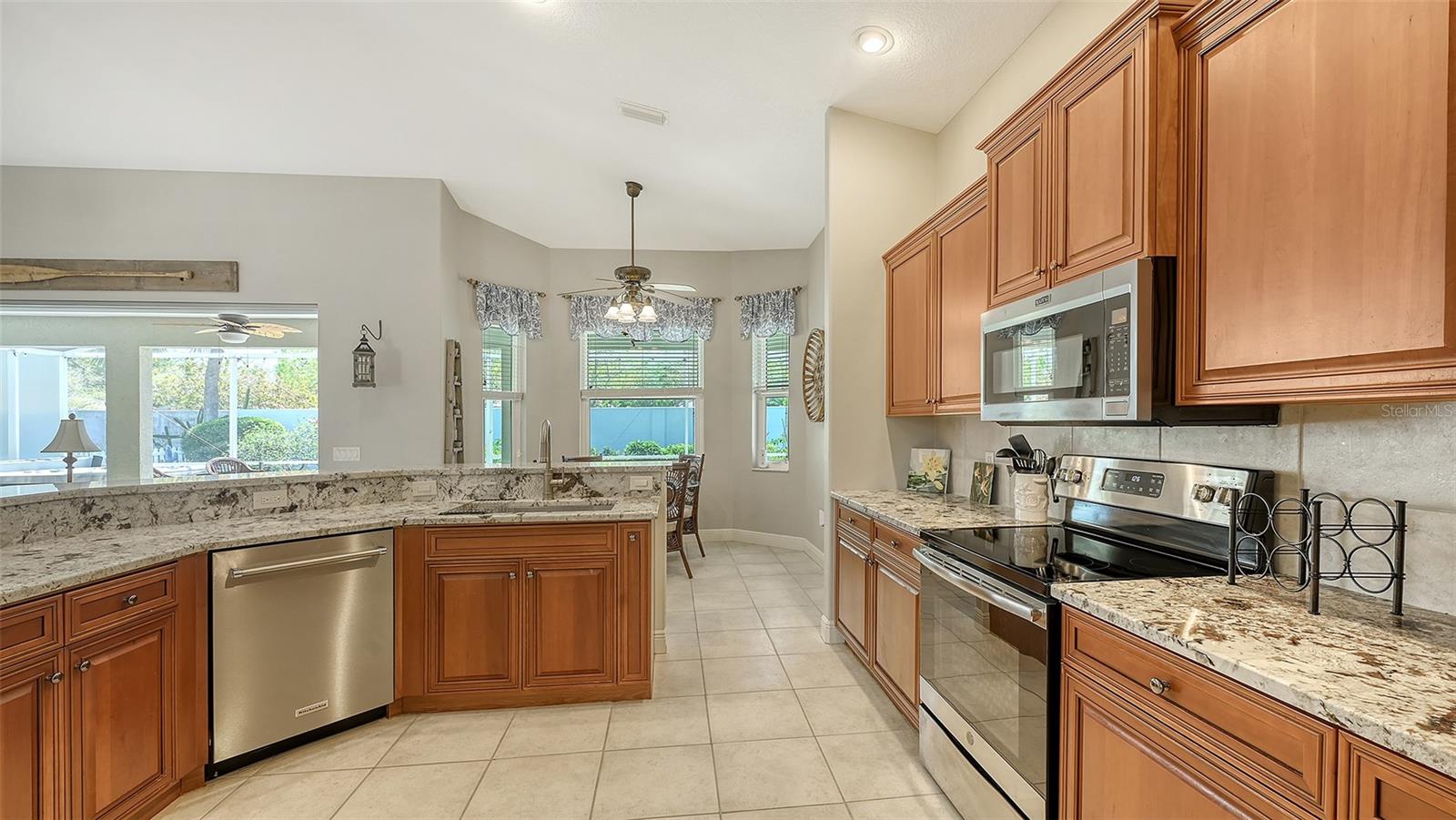 5518 EASTWIND DR, SARASOTA, FL, 34233