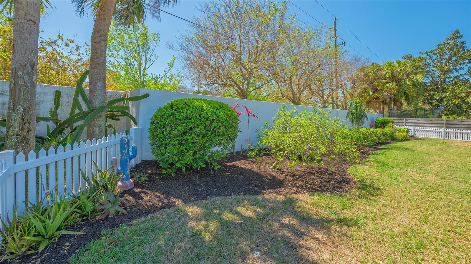 5518 EASTWIND DR, SARASOTA, FL, 34233