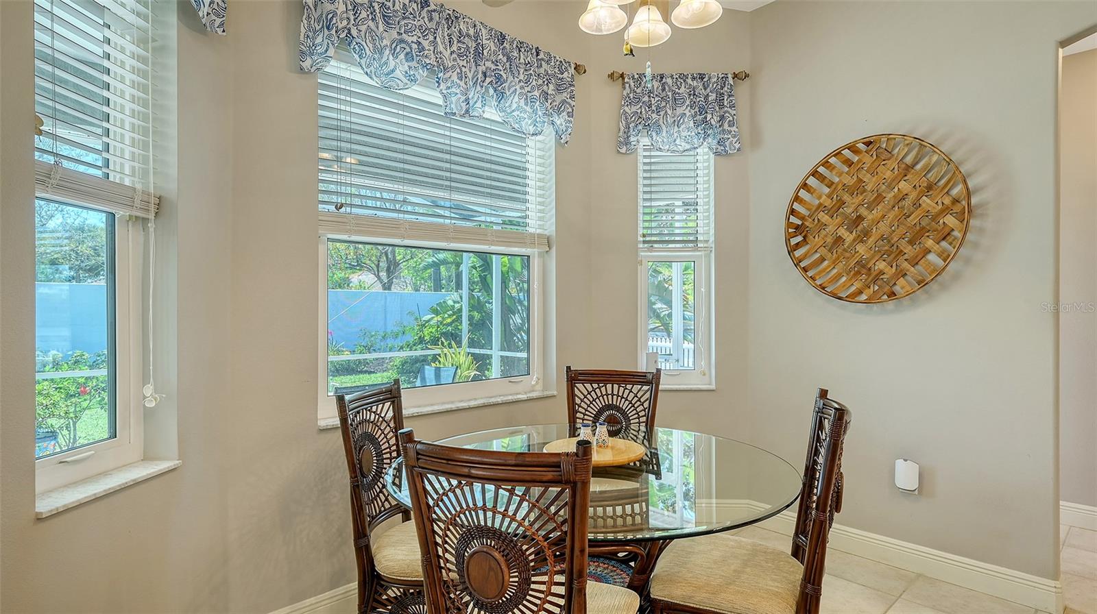 5518 EASTWIND DR, SARASOTA, FL, 34233