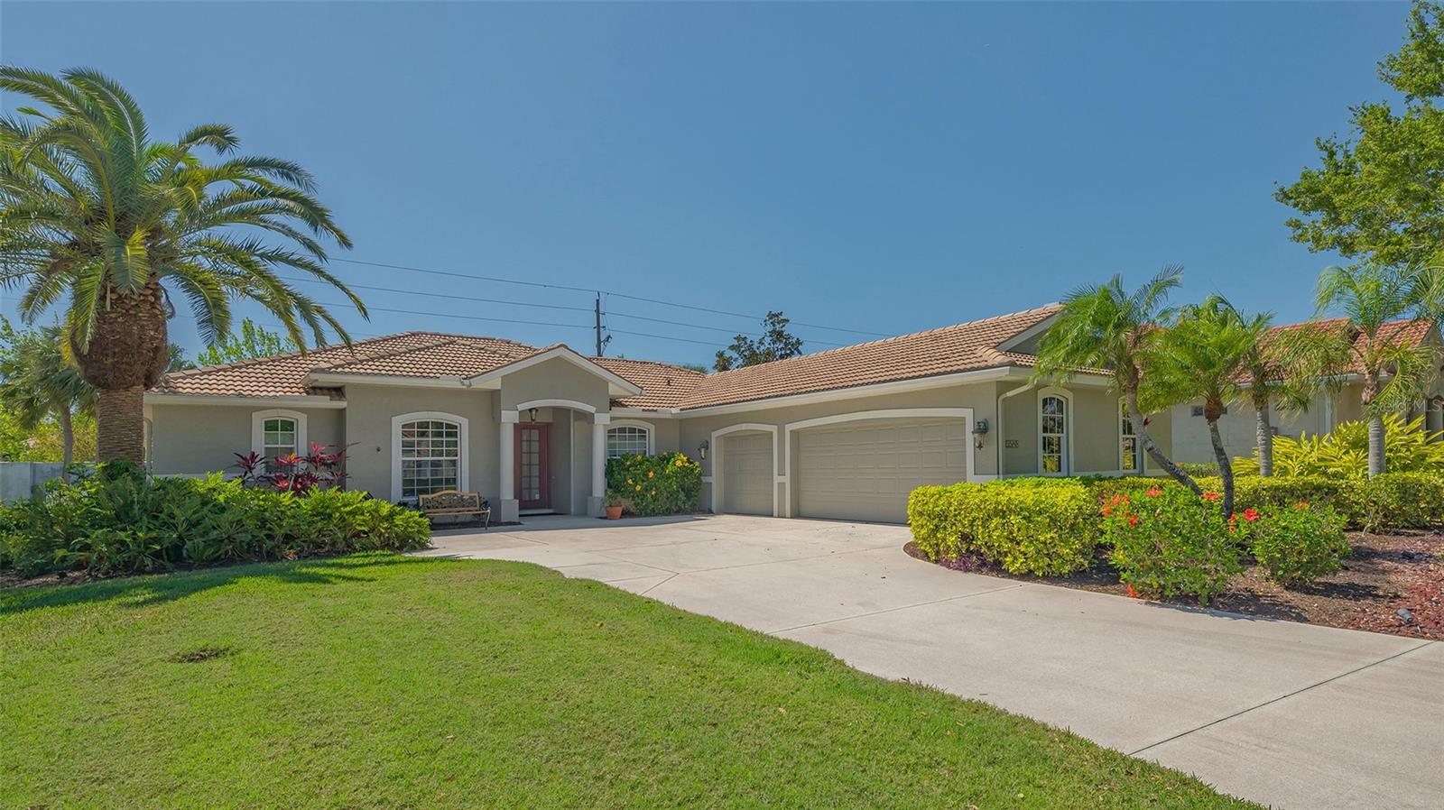 5518 EASTWIND DR, SARASOTA, FL, 34233