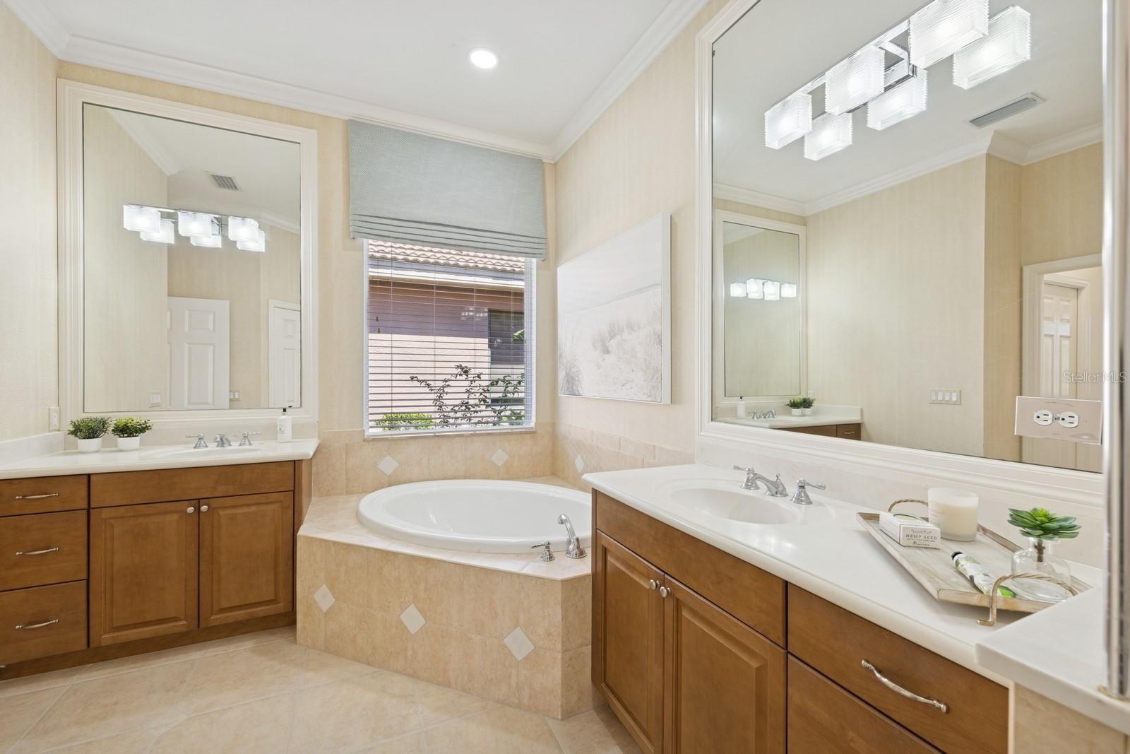 7324 RIVIERA CV, LAKEWOOD RANCH, FL, 34202