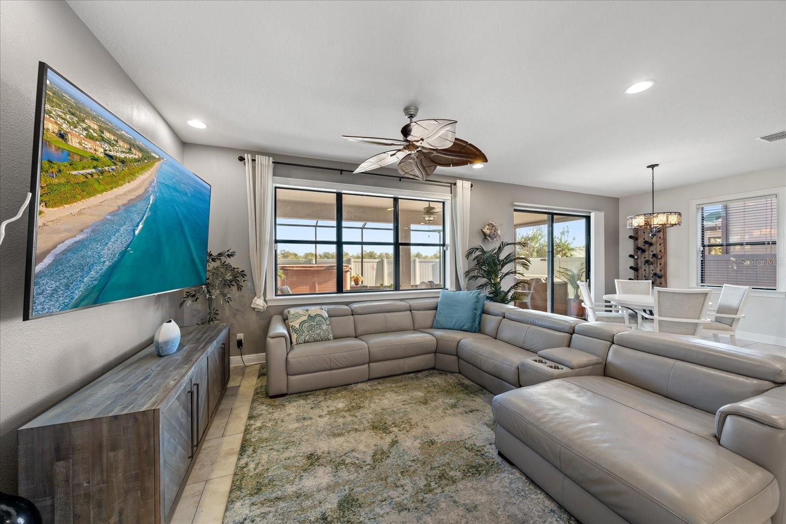 13325 SUNSET SHORE CIR, RIVERVIEW, FL, 33579