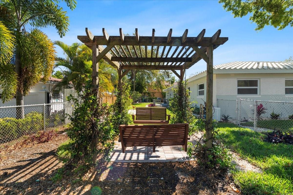 6531 2ND AVE N, ST PETERSBURG, FL, 33710