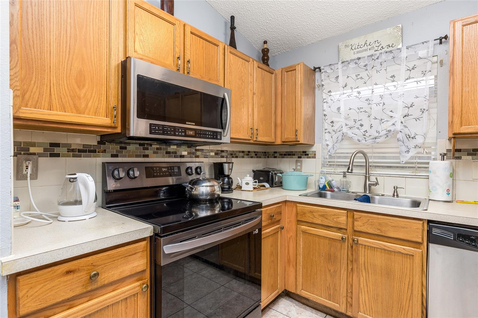 1562 WOODWIND DR, APOPKA, FL, 32703