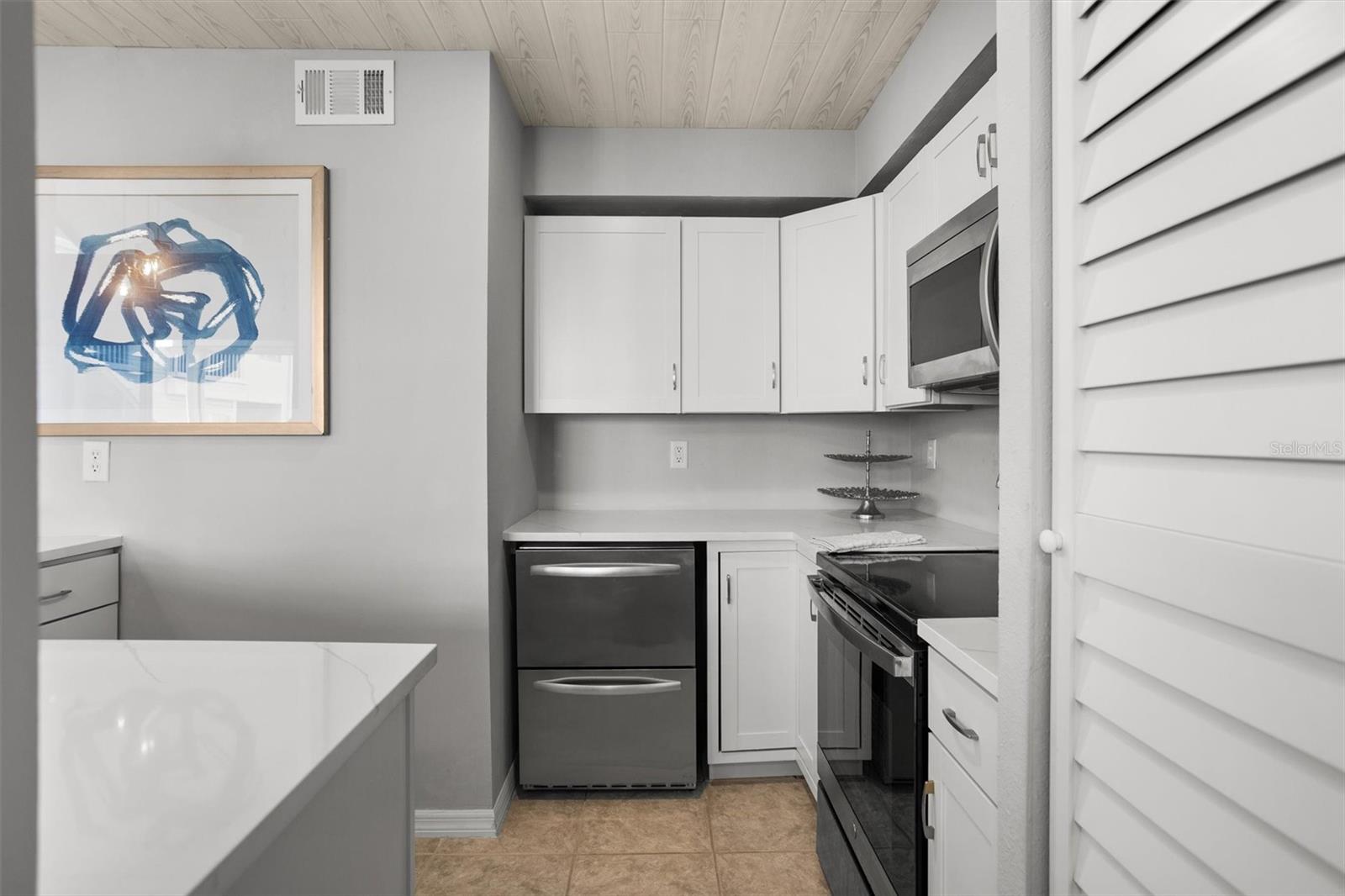 6923 STONES THROW CIR N #4205, ST PETERSBURG, FL, 33710