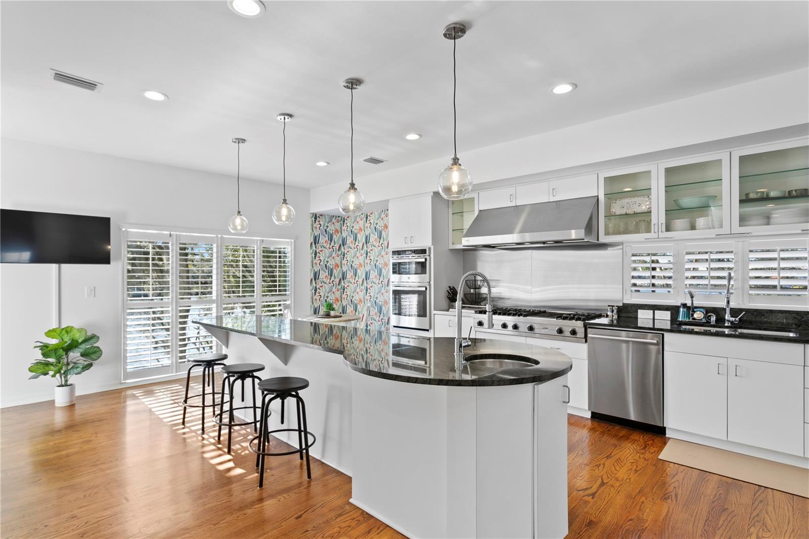 2904 N SHOREVIEW PL, TAMPA, FL, 33602
