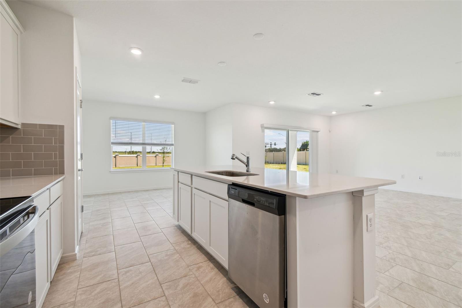9058 RALLY SPRING LOOP, WESLEY CHAPEL, FL, 33545