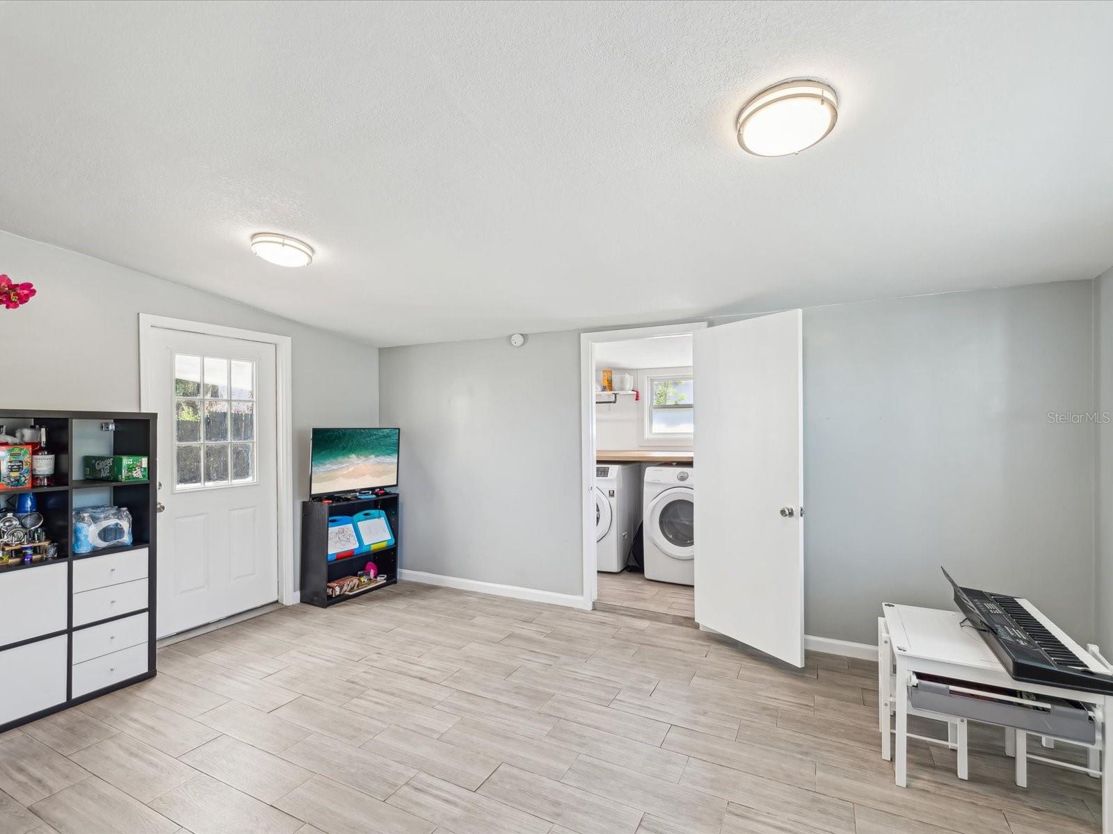 6508 S WEST SHORE CIR, TAMPA, FL, 33616