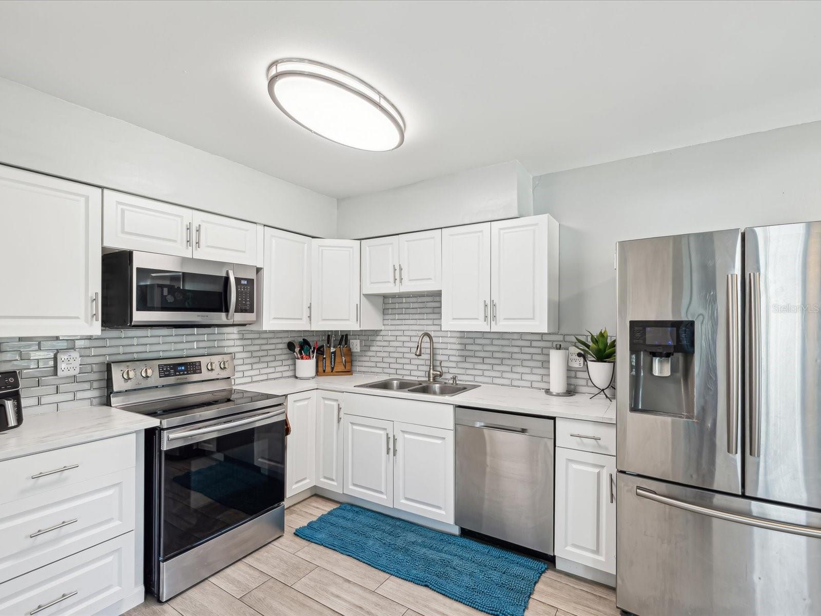 6508 S WEST SHORE CIR, TAMPA, FL, 33616