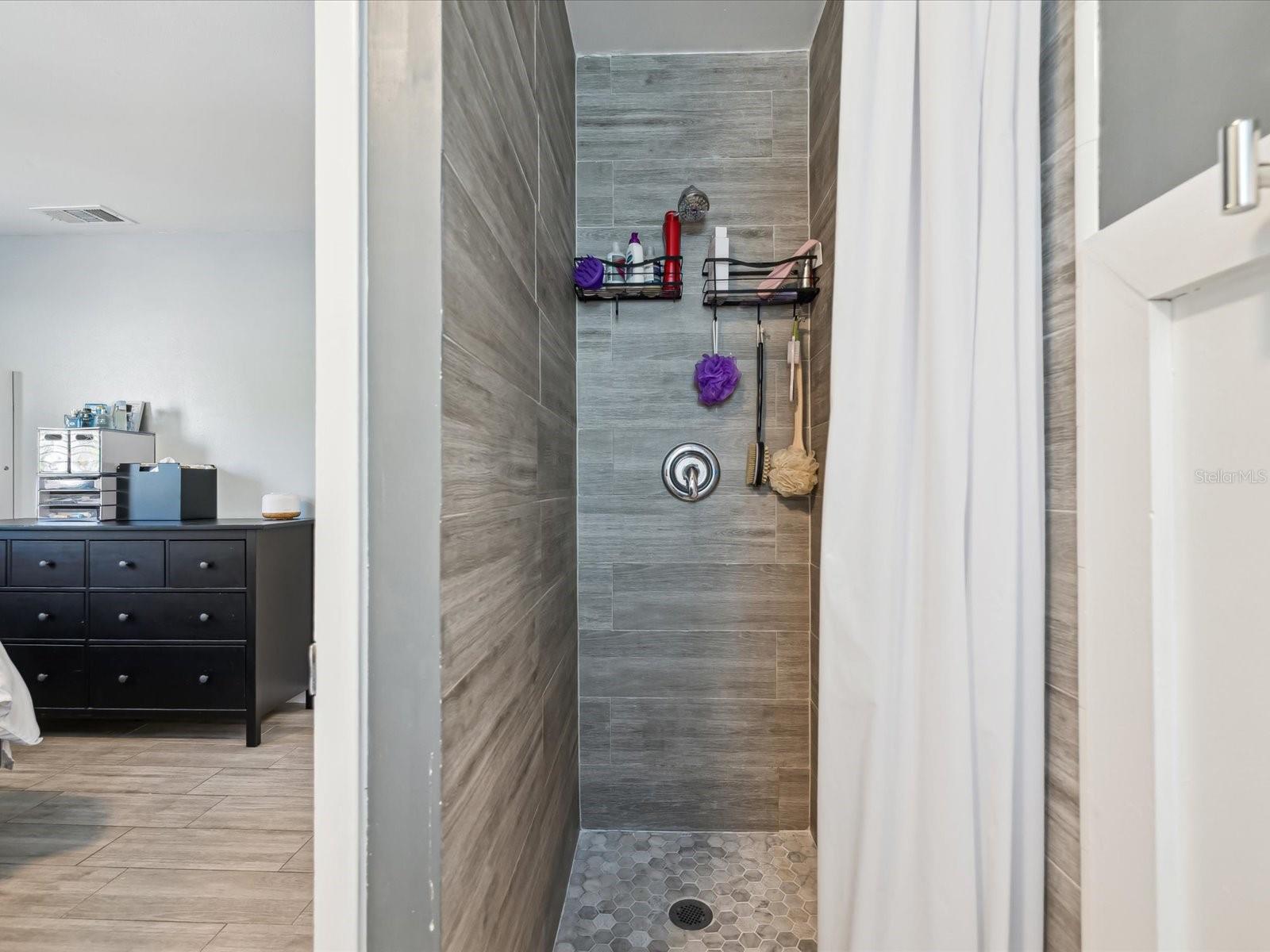 6508 S WEST SHORE CIR, TAMPA, FL, 33616