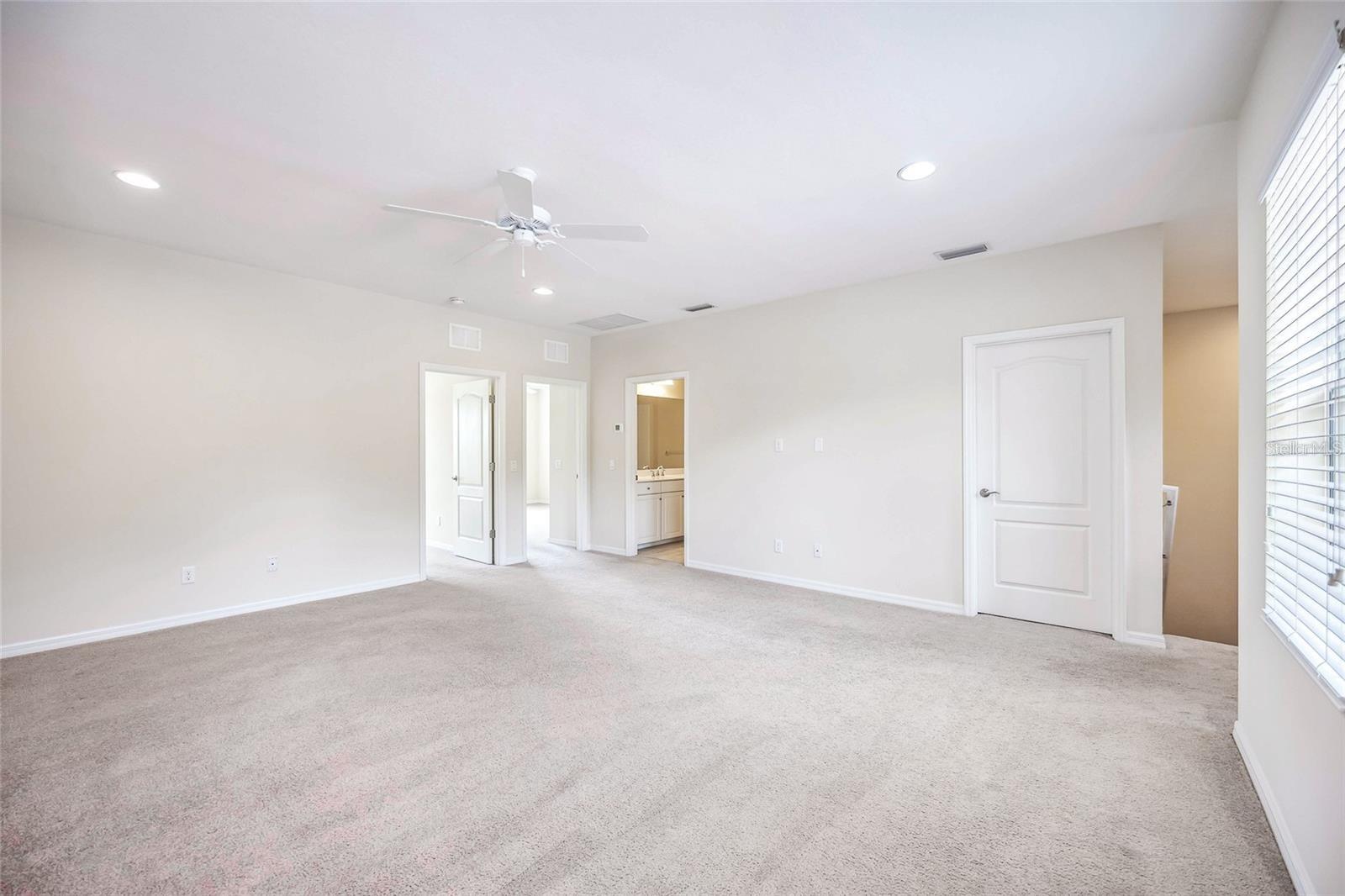 8106 MIRAMAR WAY, LAKEWOOD RANCH, FL, 34202