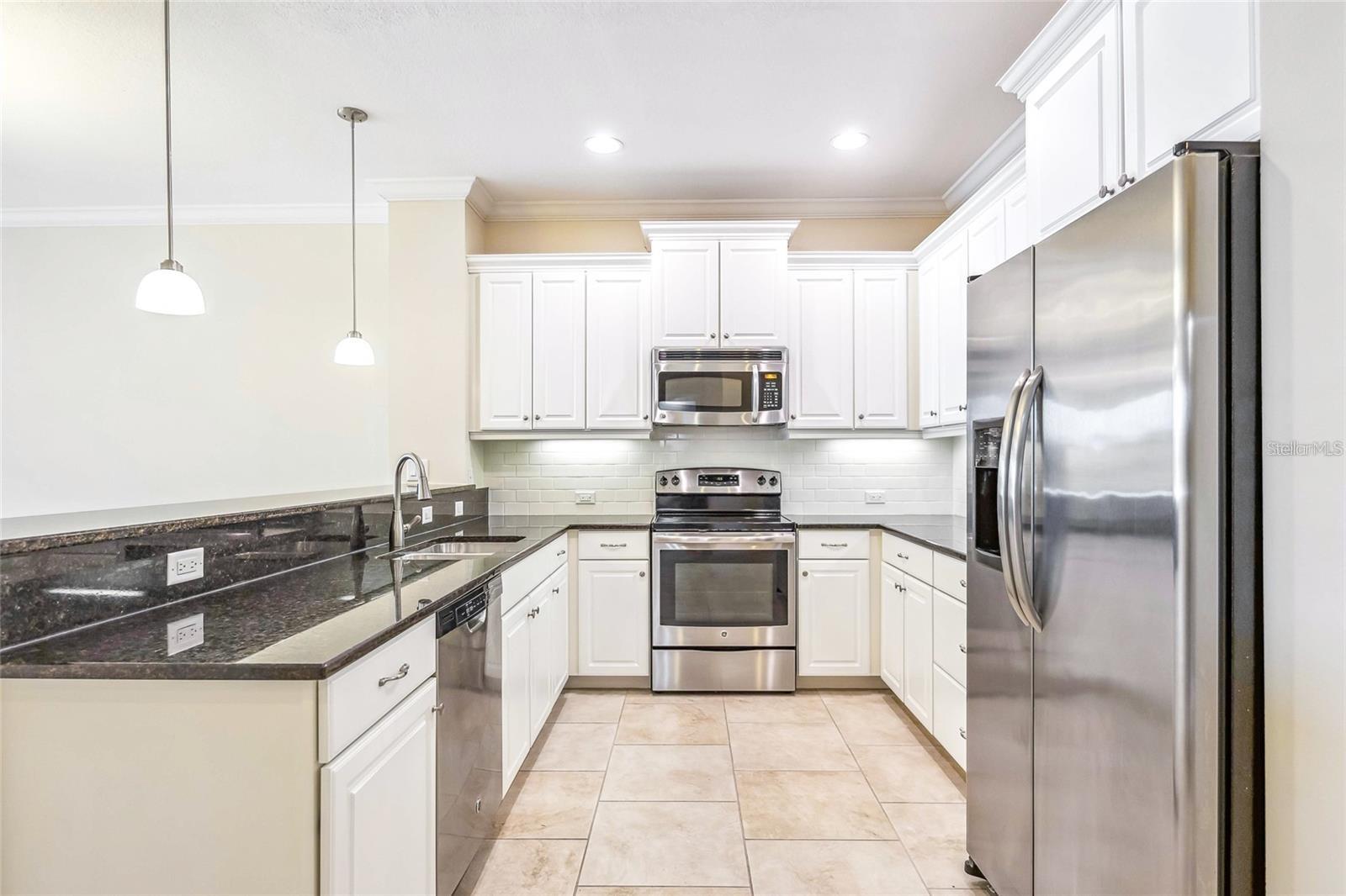 8106 MIRAMAR WAY, LAKEWOOD RANCH, FL, 34202