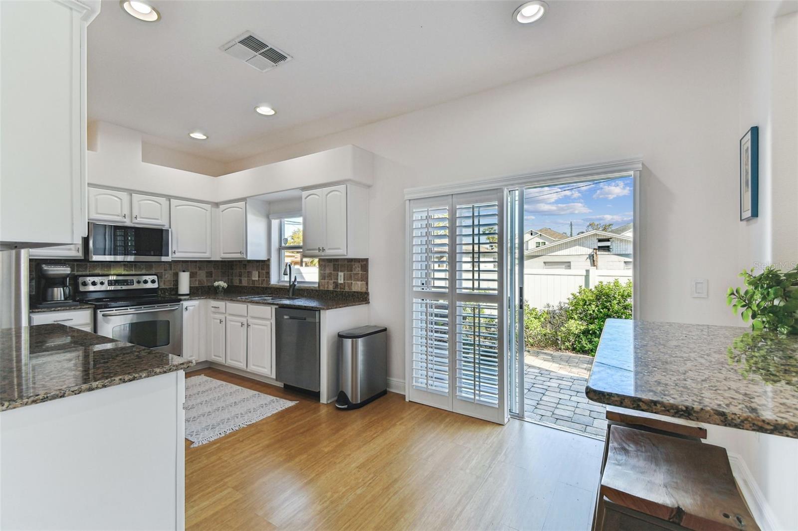 2721 W GRAY ST, TAMPA, FL, 33609