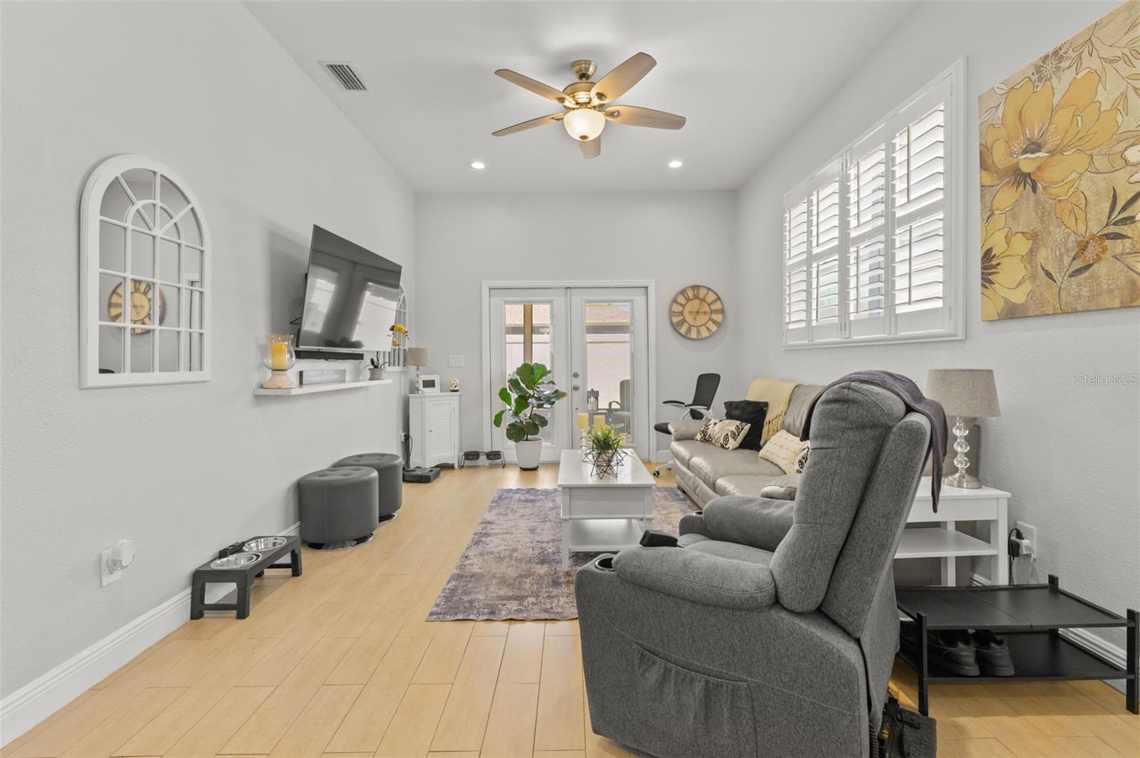 6920 N HUBERT AVE, TAMPA, FL, 33614