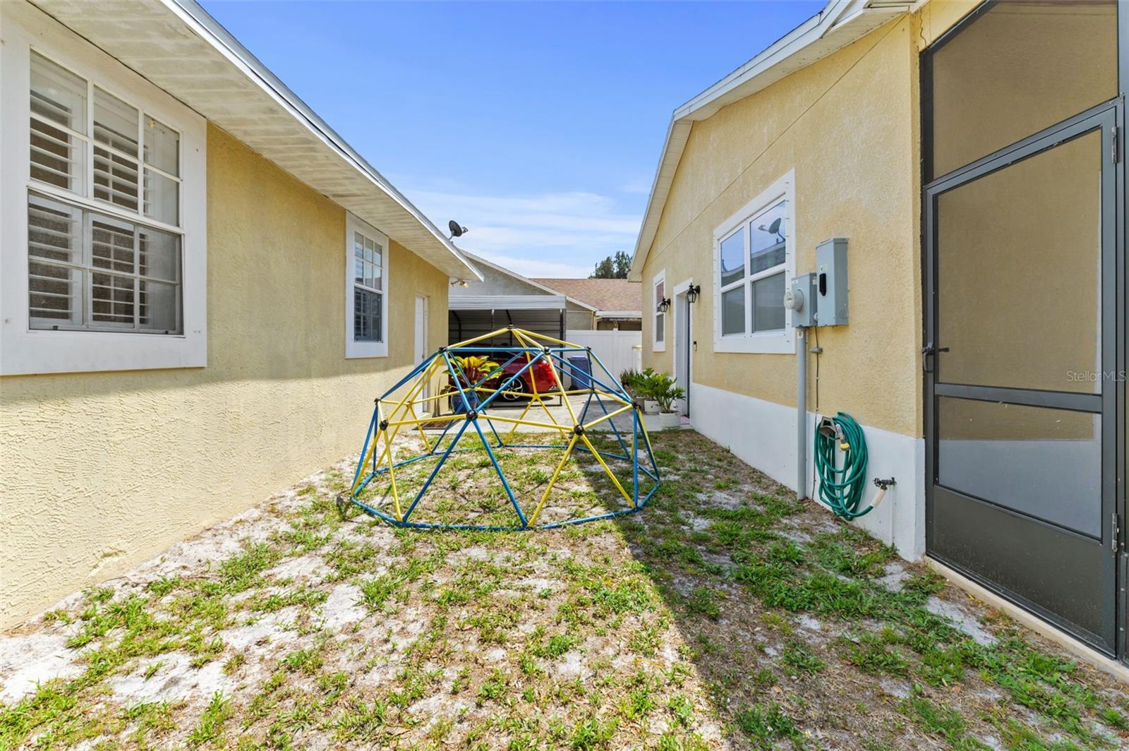 6920 N HUBERT AVE, TAMPA, FL, 33614