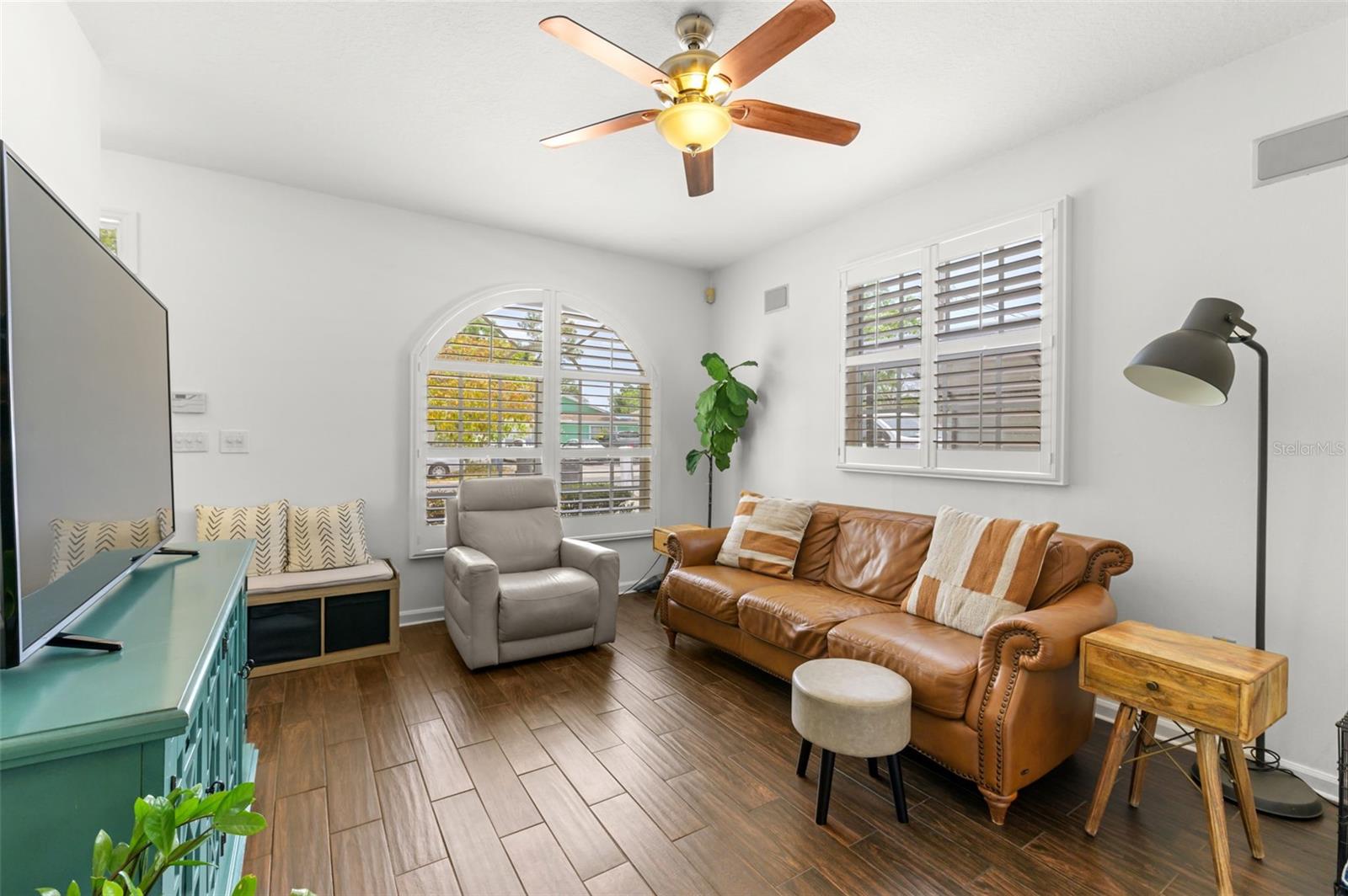 6920 N HUBERT AVE, TAMPA, FL, 33614