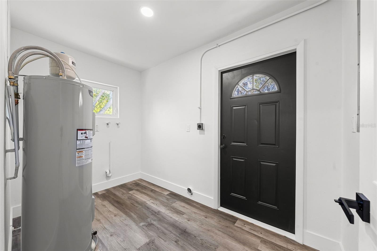 536 E CENTER ST, TARPON SPRINGS, FL, 34689