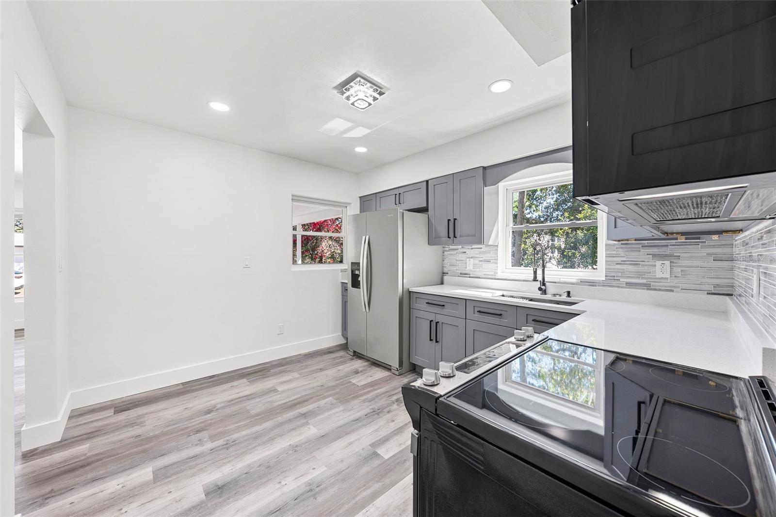 536 E CENTER ST, TARPON SPRINGS, FL, 34689