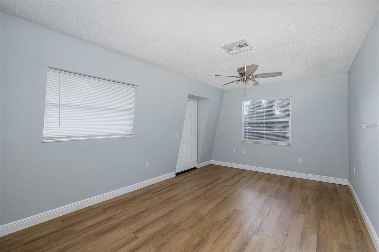 5752 VIRGINIA AVE, NEW PORT RICHEY, FL, 34652