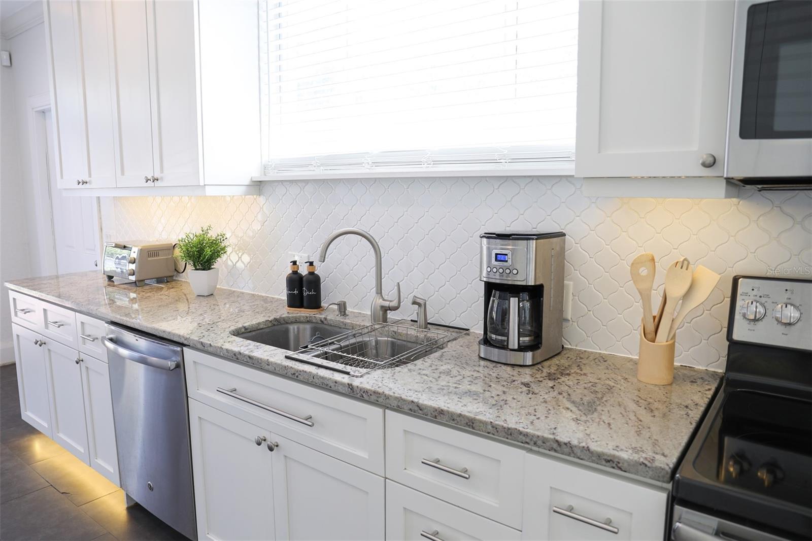 205 N WESTLAND AVE, TAMPA, FL, 33606