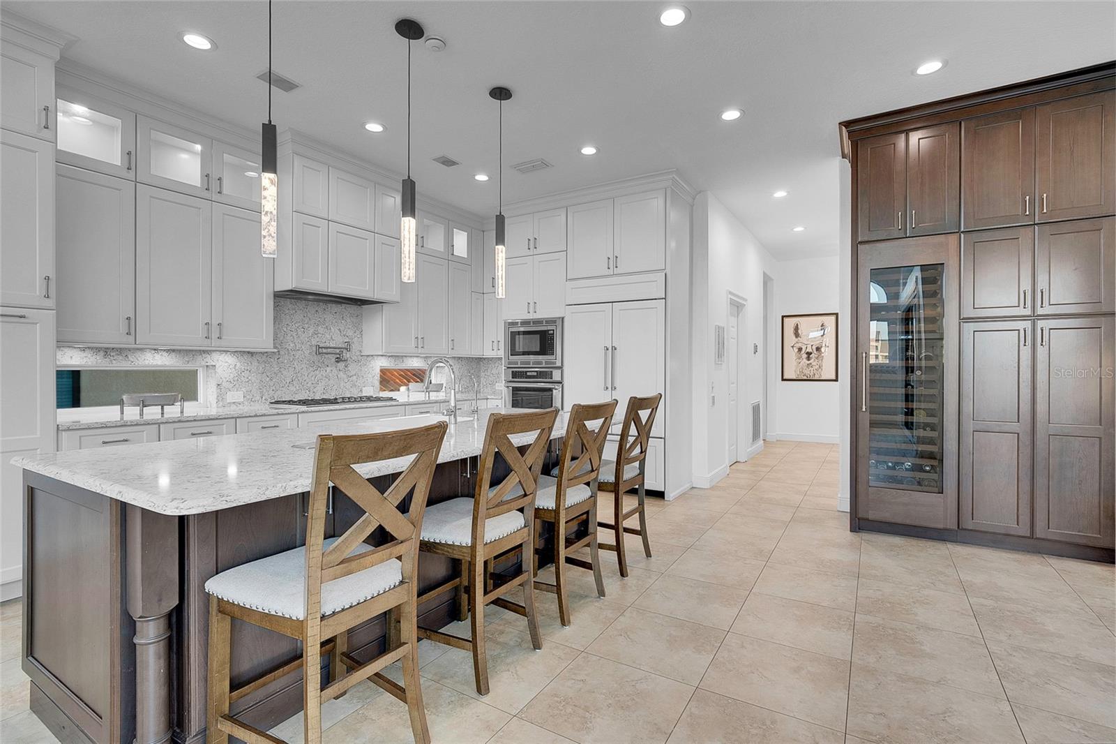6113 PASADENA POINT BLVD, GULFPORT, FL, 33707