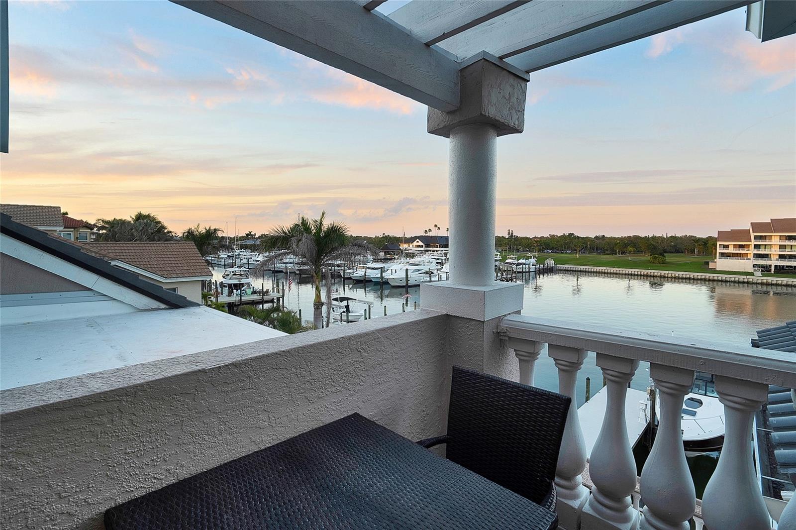 6113 PASADENA POINT BLVD, GULFPORT, FL, 33707