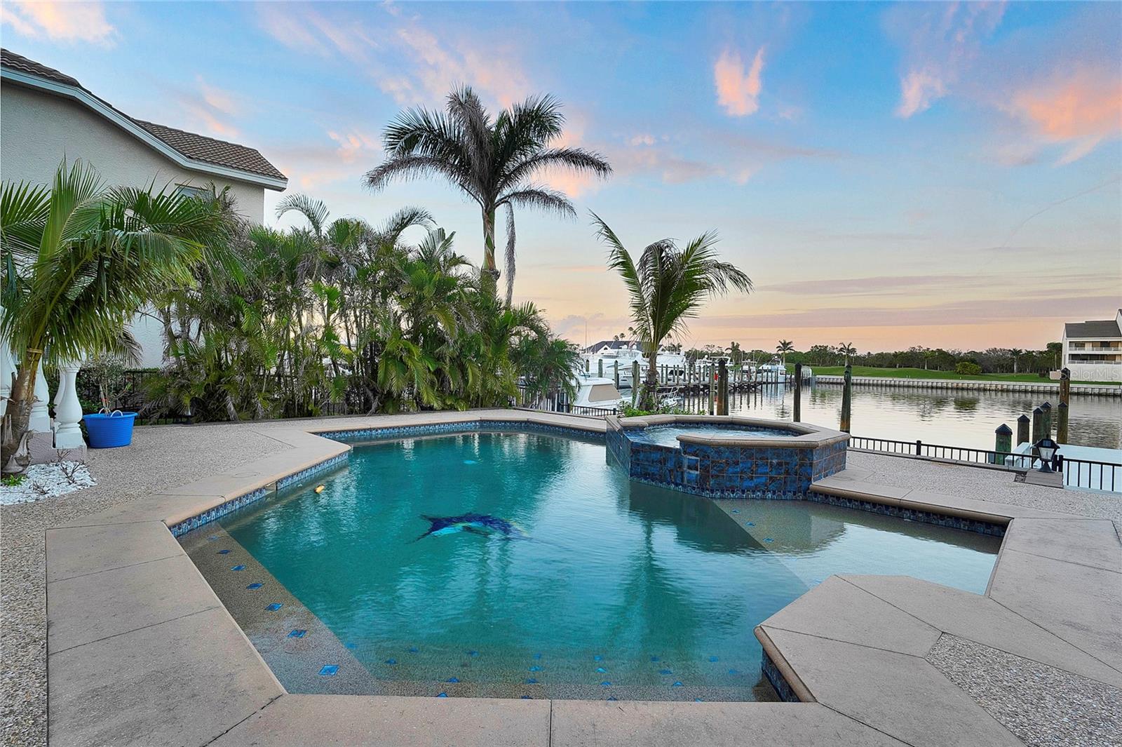 6113 PASADENA POINT BLVD, GULFPORT, FL, 33707
