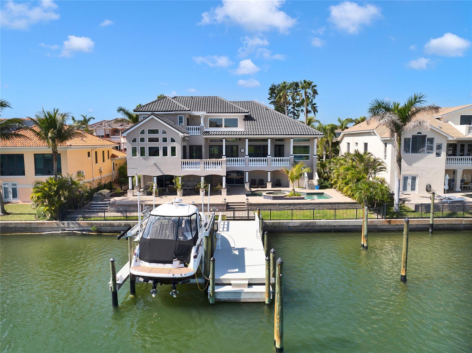 6113 PASADENA POINT BLVD, GULFPORT, FL, 33707