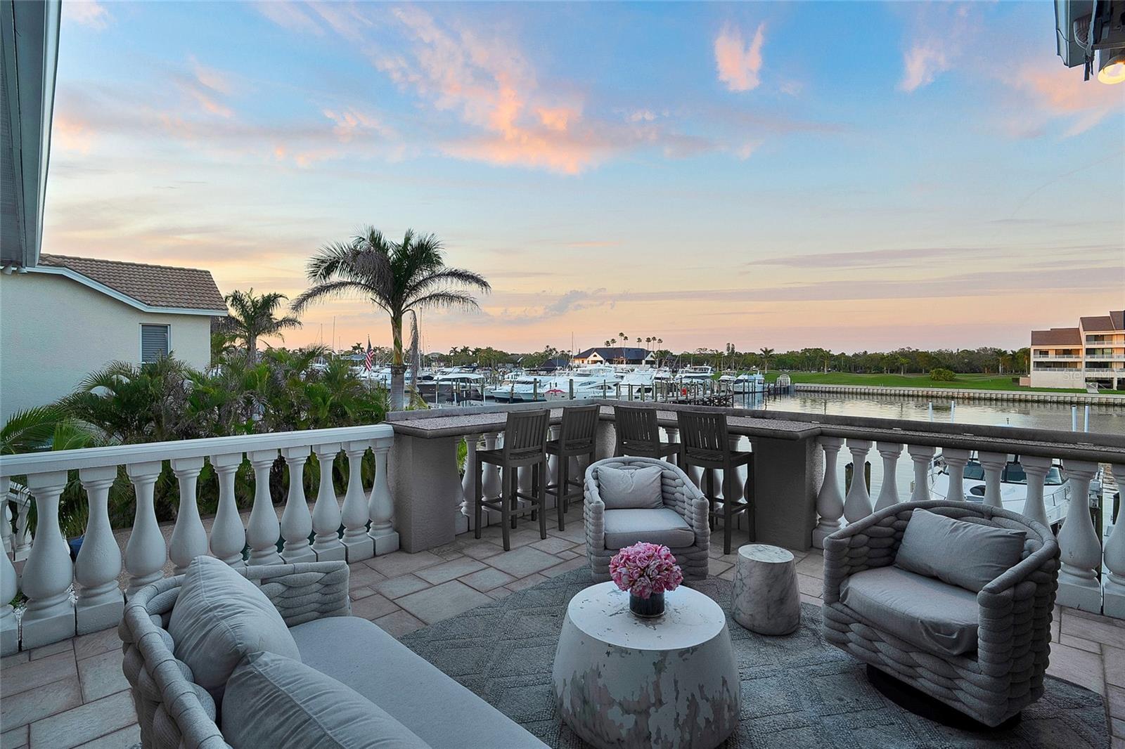 6113 PASADENA POINT BLVD, GULFPORT, FL, 33707