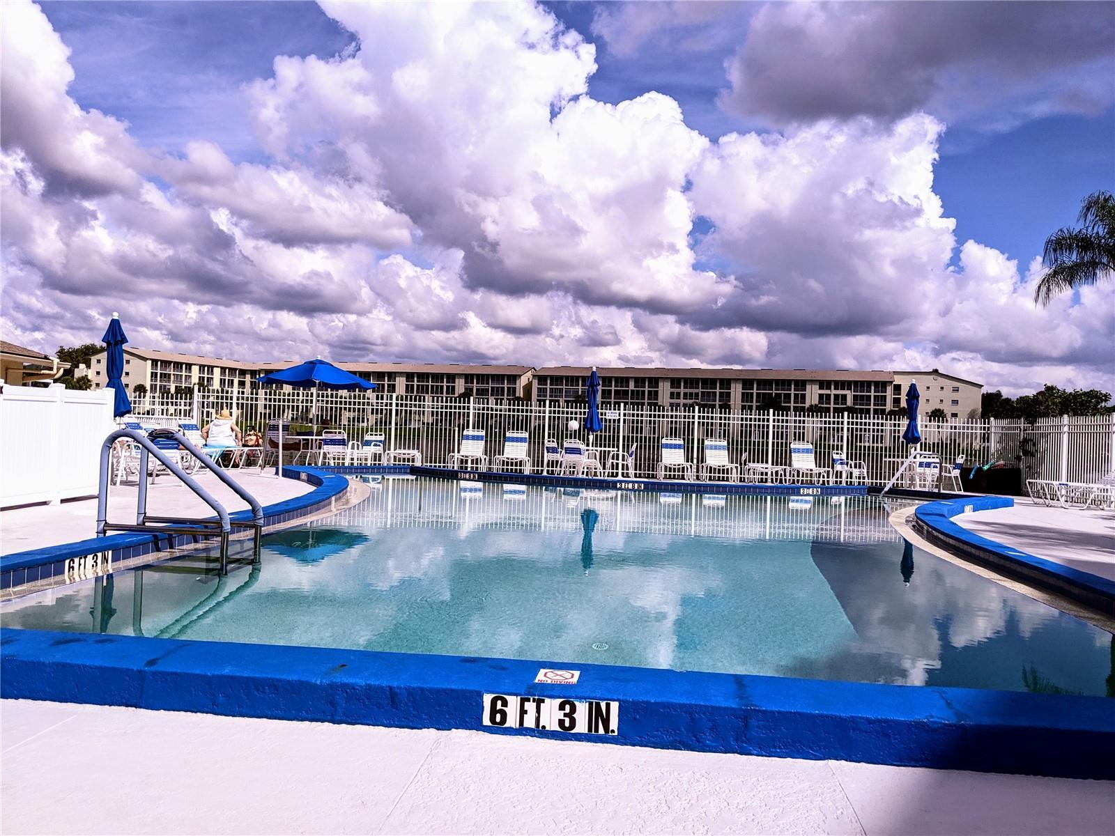 3719 LAKE BAYSHORE DR #H-204, BRADENTON, FL, 34205