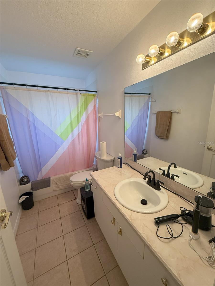 18 RIDLEY LN, PALM COAST, FL, 32164