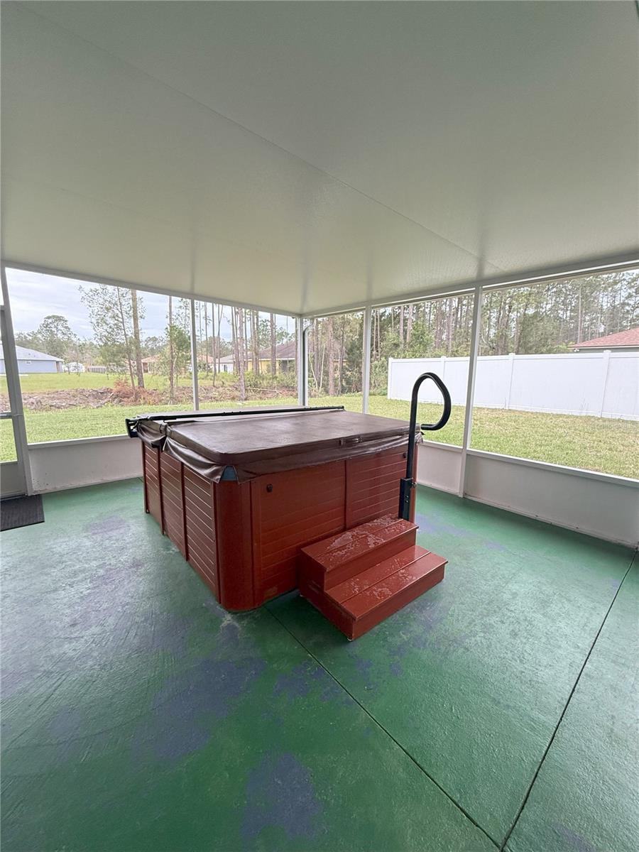 18 RIDLEY LN, PALM COAST, FL, 32164