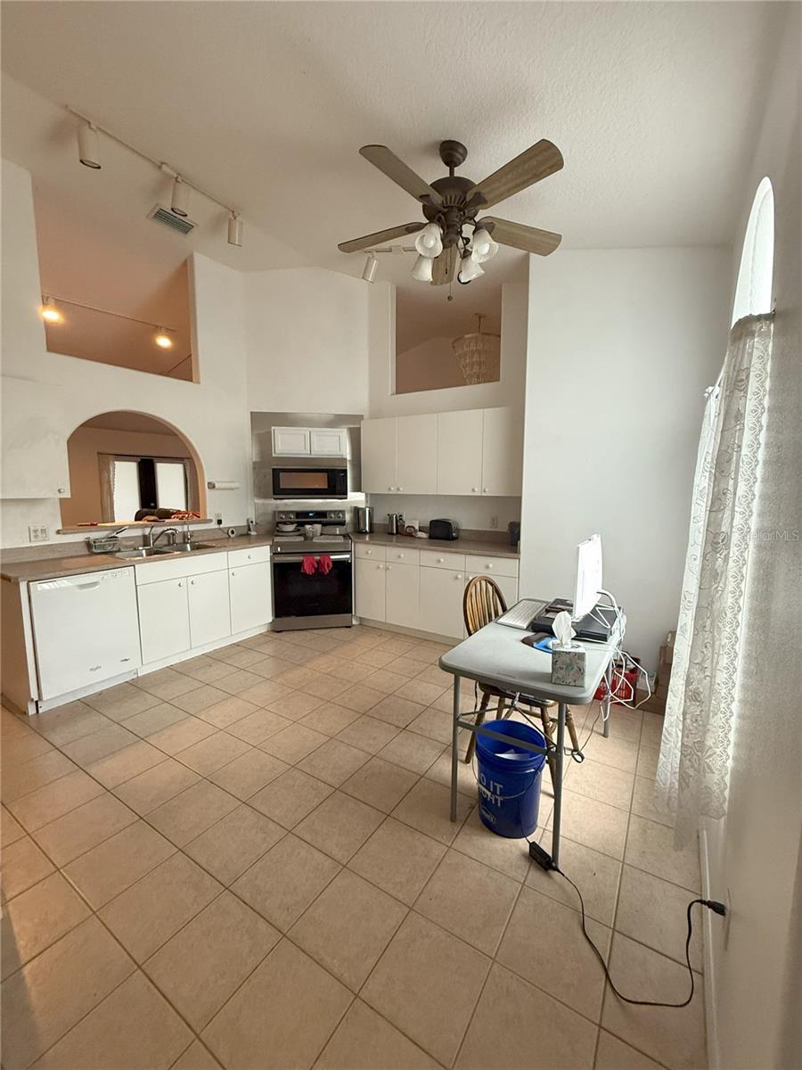 18 RIDLEY LN, PALM COAST, FL, 32164