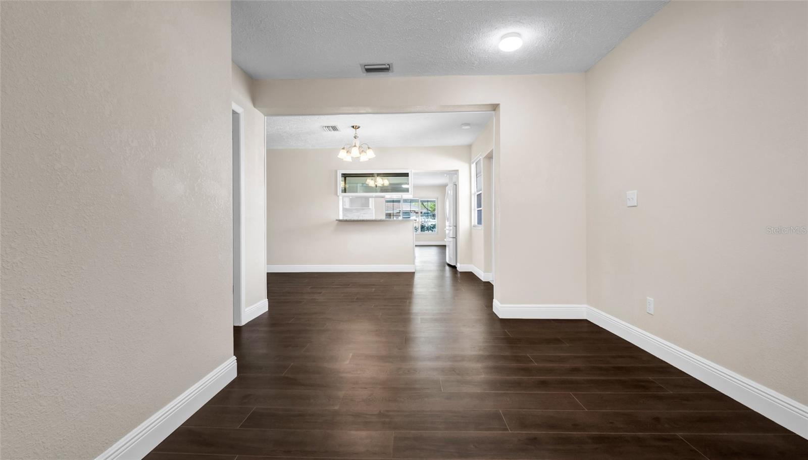 2702 W BRADDOCK ST, TAMPA, FL, 33607