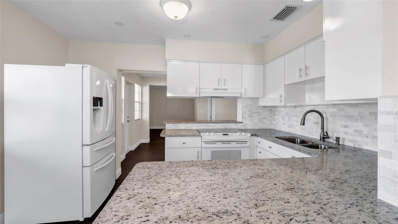 2702 W BRADDOCK ST, TAMPA, FL, 33607