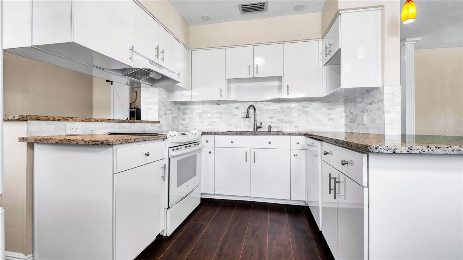 2702 W BRADDOCK ST, TAMPA, FL, 33607