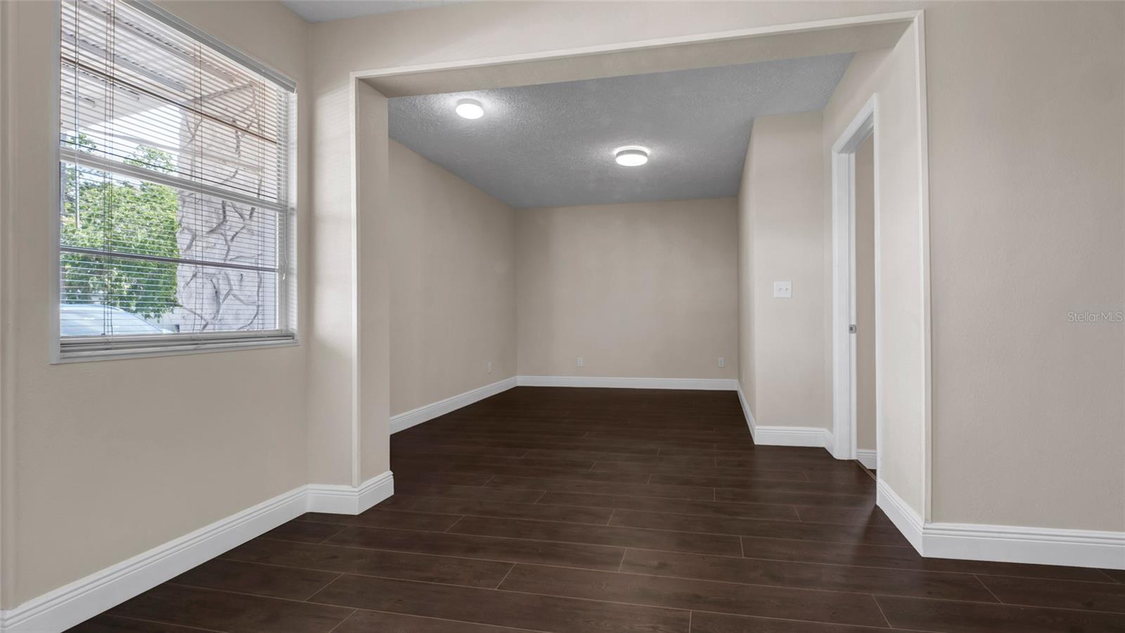 2702 W BRADDOCK ST, TAMPA, FL, 33607