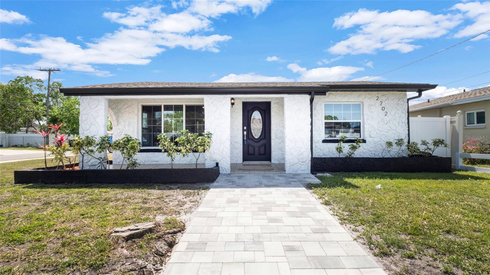 2702 W BRADDOCK ST, TAMPA, FL, 33607